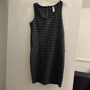 Black/Grey Fitted Dress Size S